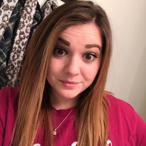 Meet your Posher, Alexus